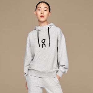 ON Women’s Club Hoodie in Crater